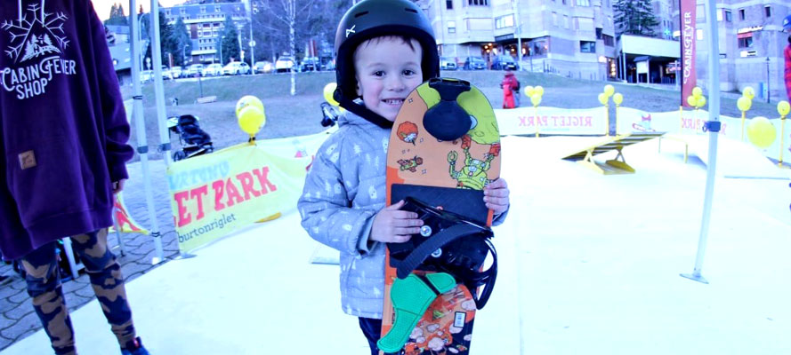 Cabin Fever School, clases de snowboard para niños de todas las edades